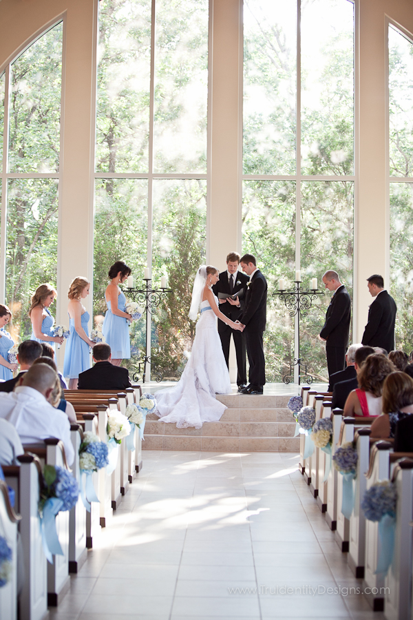 Ashton Gardens wedding in Corinth Texas wedding photography