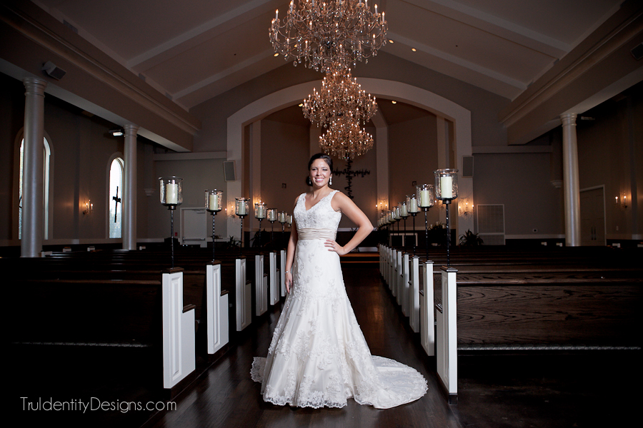 piazza in the village colleyville bridal photos